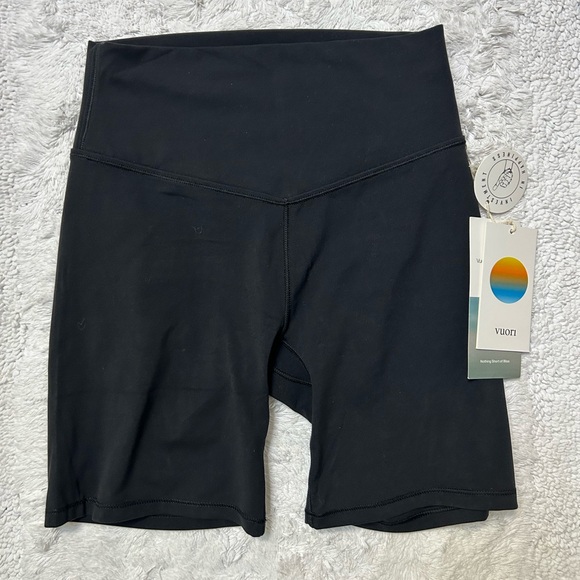 NWT Vuori All the form shorts - Picture 3 of 6